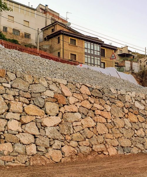 Colocación de escollera en La Rioja Islallana